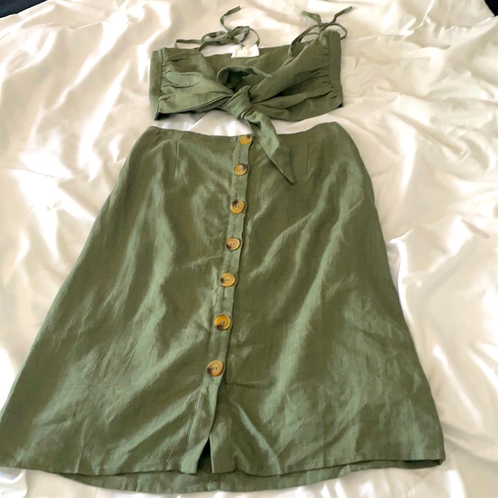 New Matching Set Crop Top and Skirt